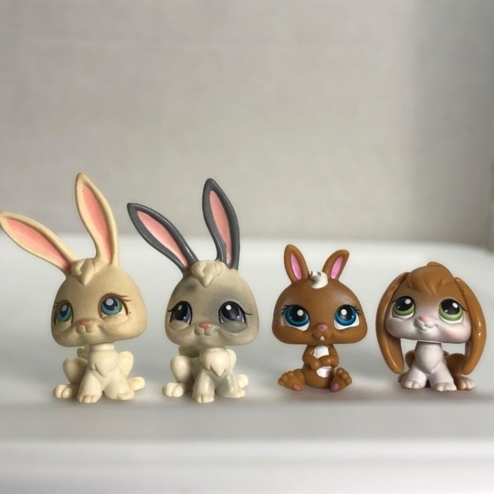 Littlest Pet Shop Rabbits 3, 18, 185 and 220